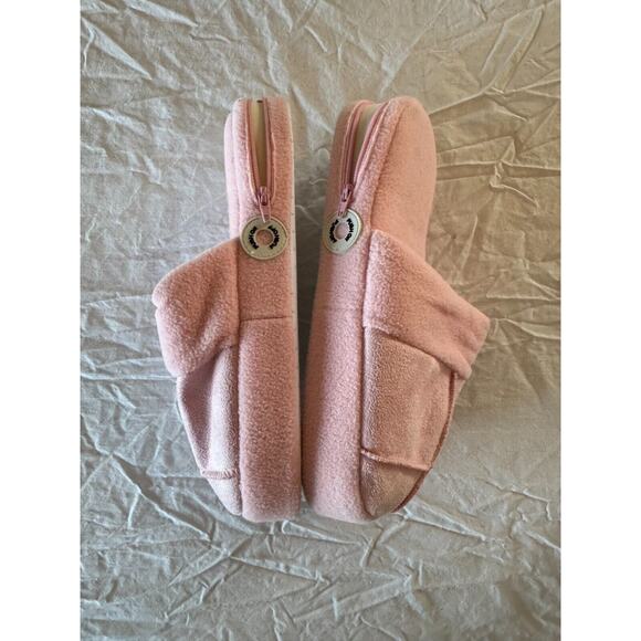 Conair Body Benefits Foot Vibes Battery Operated Massaging Slippers Womens OS - Picture 11 of 13